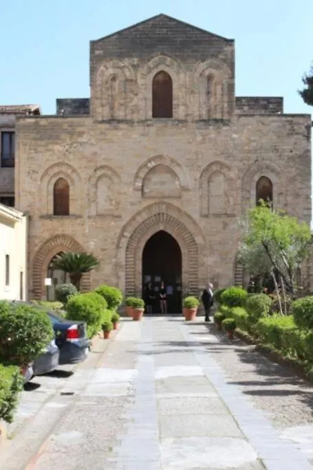 Demma Luxury Home Palermo 0*,